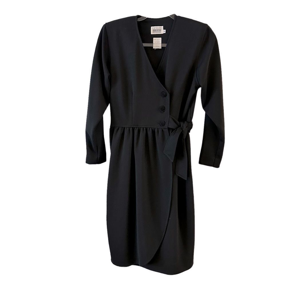 Vintage Leslie Fay Long Sleeve Faux Wrap Knee Length Dress w Buttons & Tie Waist